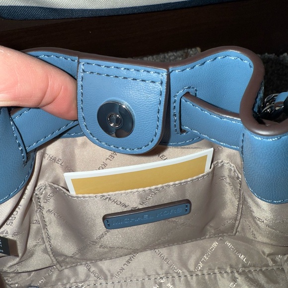 NWT Michael Kors blue pebble leather Mina mini crossbody bag with silver details - Picture 6 of 12